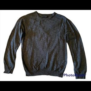 Heather Charcoal Grey Long Sleeve Sweater - Men’s Medium
